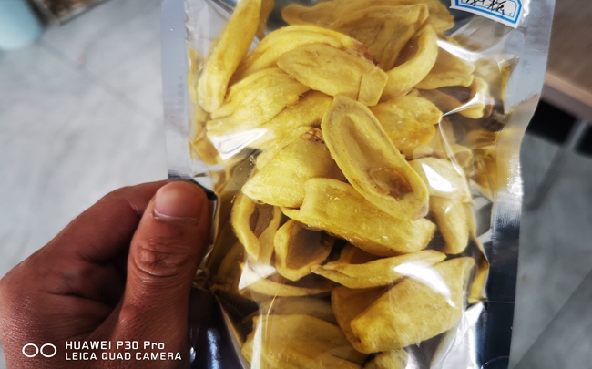 越南客戶菠蘿蜜片真空油炸試驗(yàn)